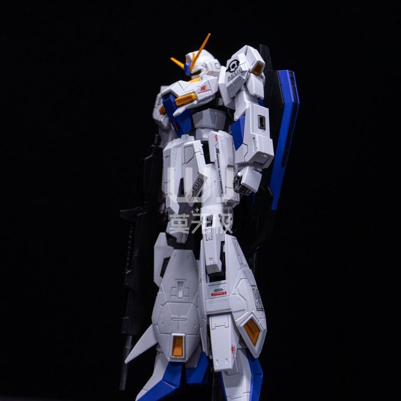 Haikou City Sinasi Department Store (การลงทุนส่วนบุคคล) Lego Toys Ready Stock Blue White Model Serie