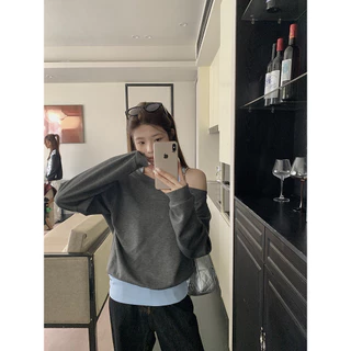 B&R พร้อมส่ง เสื้อสองชิ้นสไตล์เกาหลีแบบสีตัดกัน เสื้อยืดแขนยาวเปิดไหล่ ทรงหลวม ผ้านุ่ม ยืดหยุ่น