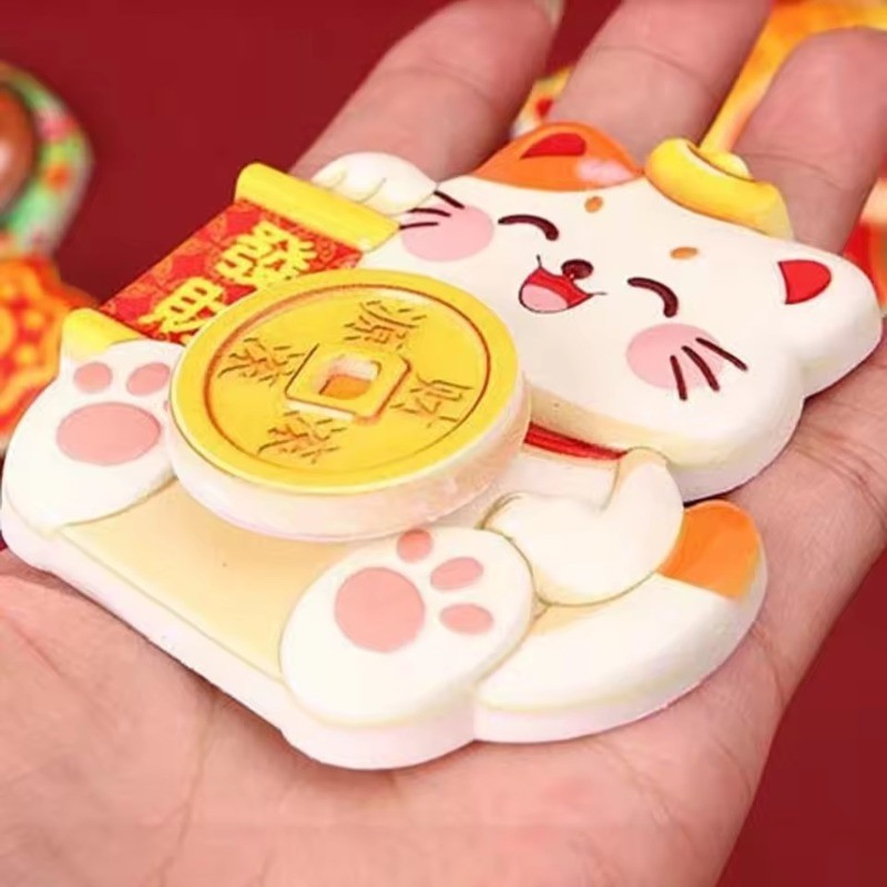 [H&L]แม่เหล็กติดตู้เย็นปีใหม่เขย่าเทพเจ้าแห่งความมั่งคั่ง | วัสดุอะคริลิค การออกแบบแมวนําโชค, ของขวัญสํานักงานในครัวตกแต่งบ้านแบบแม่เหล็ก, ตัวเลือก 2 สไตล์ - รูปที่ 7