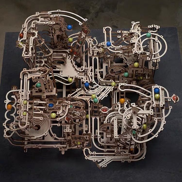 UGEARS นําเข้า Track Gravity Ball Lift ไม้ 3d ปริศนาสามมิติของเล่นทําด้วยมือ Decompression Machinery