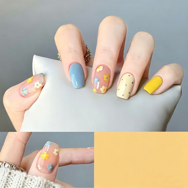 [แดดจัดดอกไม้ป่า] นมสีฟ้าและห่านสีเหลือง ดอกไม้เล็กมือวาด สดใส ผิวเล็บใส 10 ชิ้น พร้อมกาว