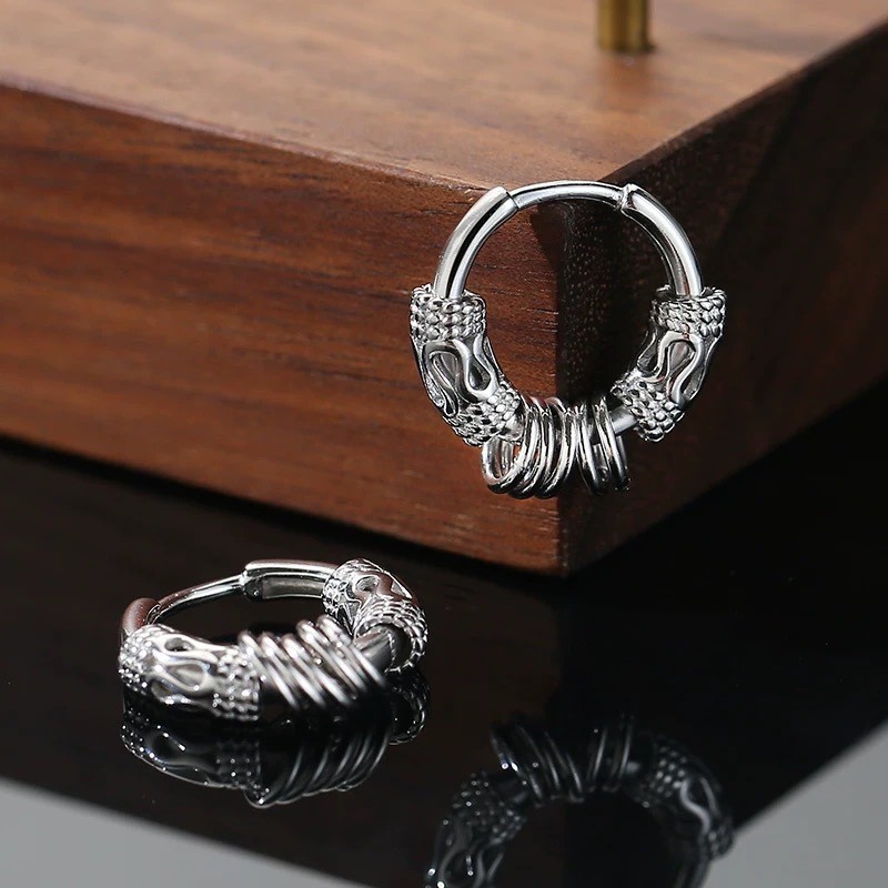 ต่างหูลายมังกรTitanium Steel แบบคลิปสำหรับผู้ชาย สไตล์พังก์ trendy