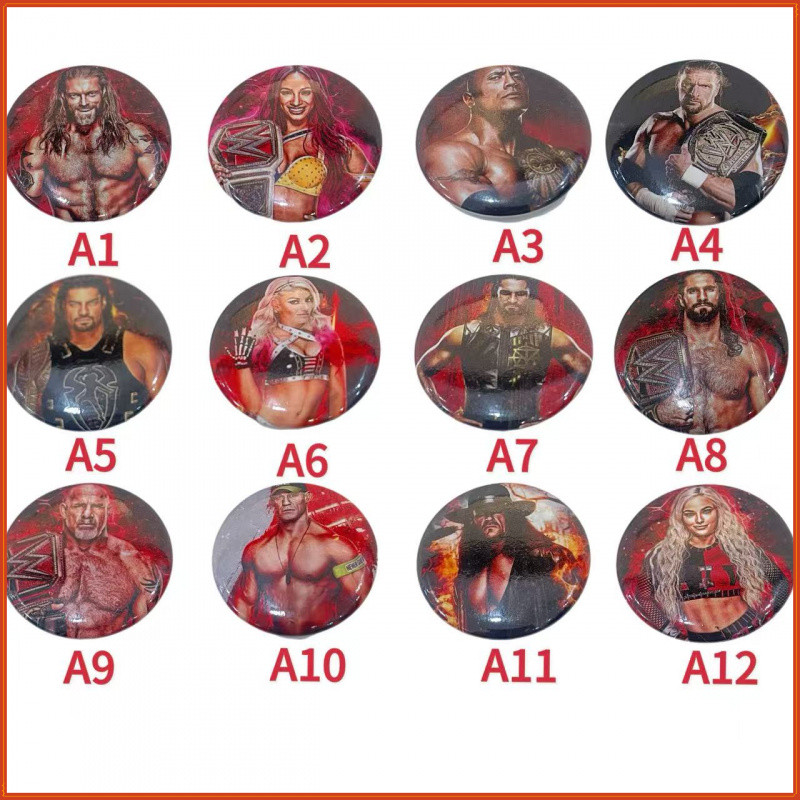 WWE Figure Wrestler Doll Badge ขนาดจริงสวมใส่อุปกรณ์เสริมฉาก WWE
