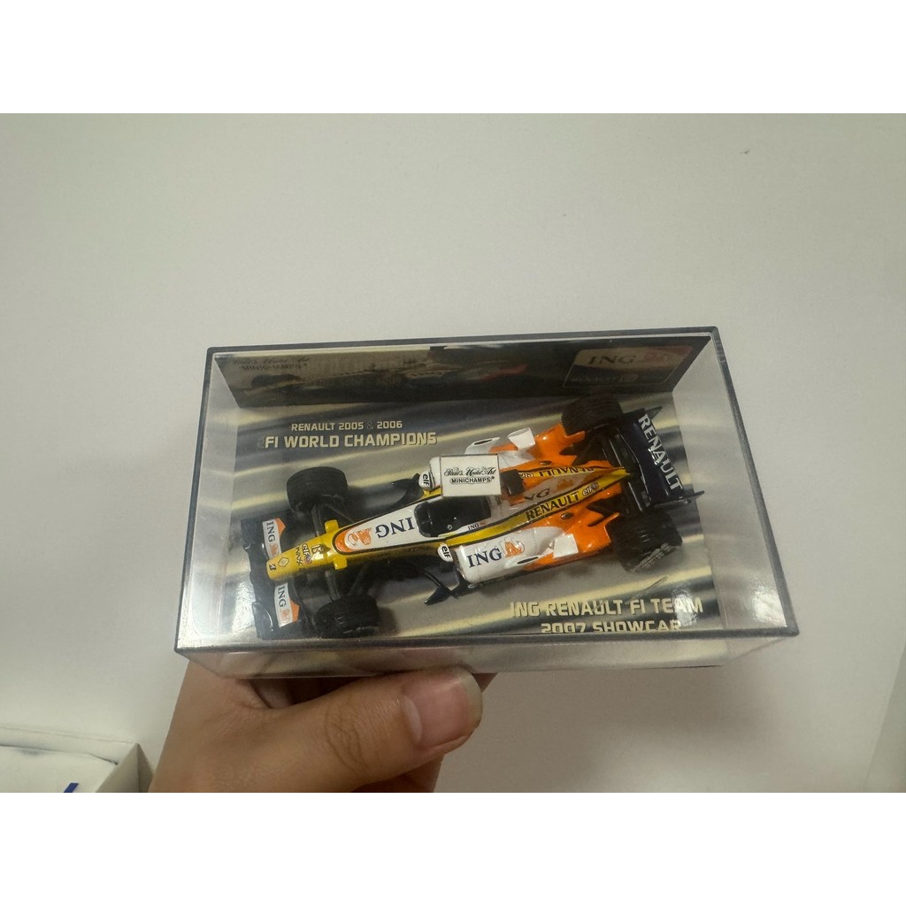 F1 RENAULT Fleet RENAULT Alonzo 2007 R27 Championship Display Car