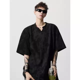 56MEN Henley Shirt DX22 เสื้อยืด Oversize แขนสั้น ผ้าร่อง คอHenley เสื้อยืดชาย เสื้อยืดแขนสั้น สไตล์วินเทจ Fashion Men