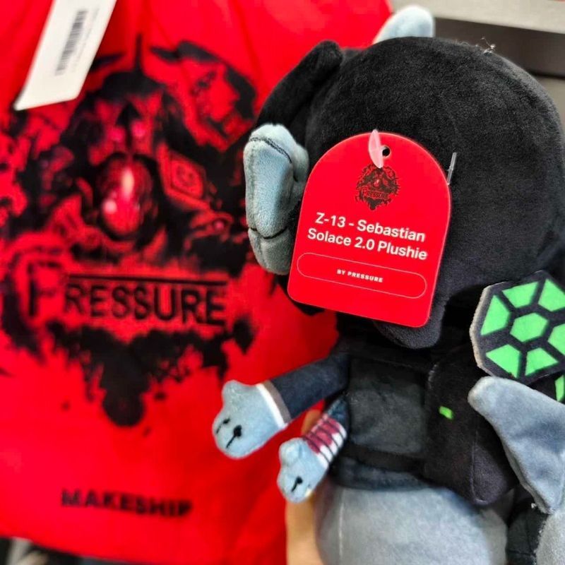 【พร้อมส่ง】roblox การ์ด ของเล่น ตุ๊กตา toy robux现货 Roblox Pressure Cobastian Solacecull巴斯蒂毛绒玩具