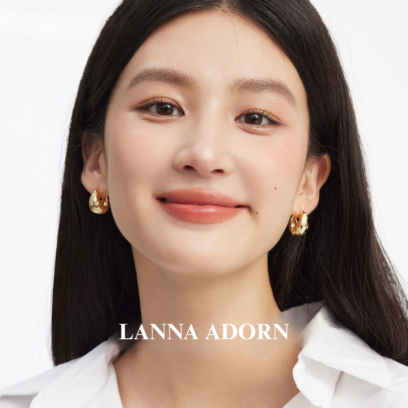 LA COD พร้อมส่ง ต่างหูเพชร CZ สีทอง ต่างหูห่วง มินิมอล เกาหลี ก้านเงิน S925 ไม่แพ้ ไม่คัน ต่างหูแฟชั่นผู้หญิง ใส่ได้ทุกวัน ใส่เที่ยว ถ่ายรูปสวย 1คู่ ของขวัญ แถมกล่องของขวัญ+ถุงของขวัญแบรนด์