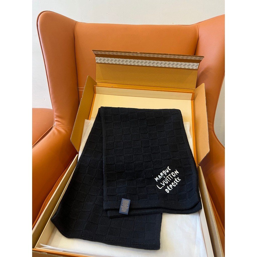 K ถักผ้าพันคอแคชเมียร์ LV ผ้าพันคอสีดําผ้าคลุมไหล่อุ่นนุ่ม CP