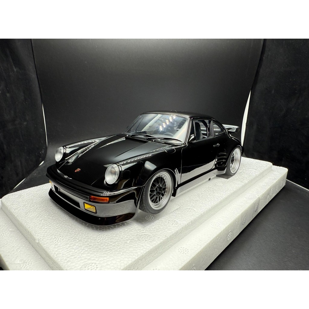 Autoart 1/18 911 930 turbo Porsche 911 930 turbo Wangan Blackbird ยี่ห้อการผลิตใหม่ควบคุมรถพลาสติกข้