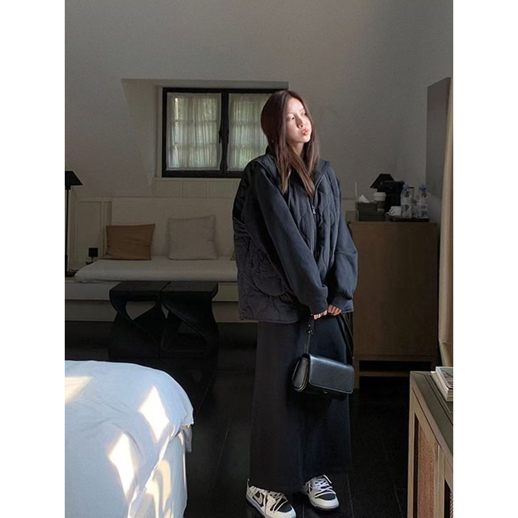 เสื้อกั๊กรูปแบบใหม่สำหรับฤดูใบไม้ร่วงและหนาว สไตล์เกาหลีหลวม ๆ แขนกุดจากผ้าฝ้ายสำหรับสวมใส่ภายนอก - รูปที่ 4