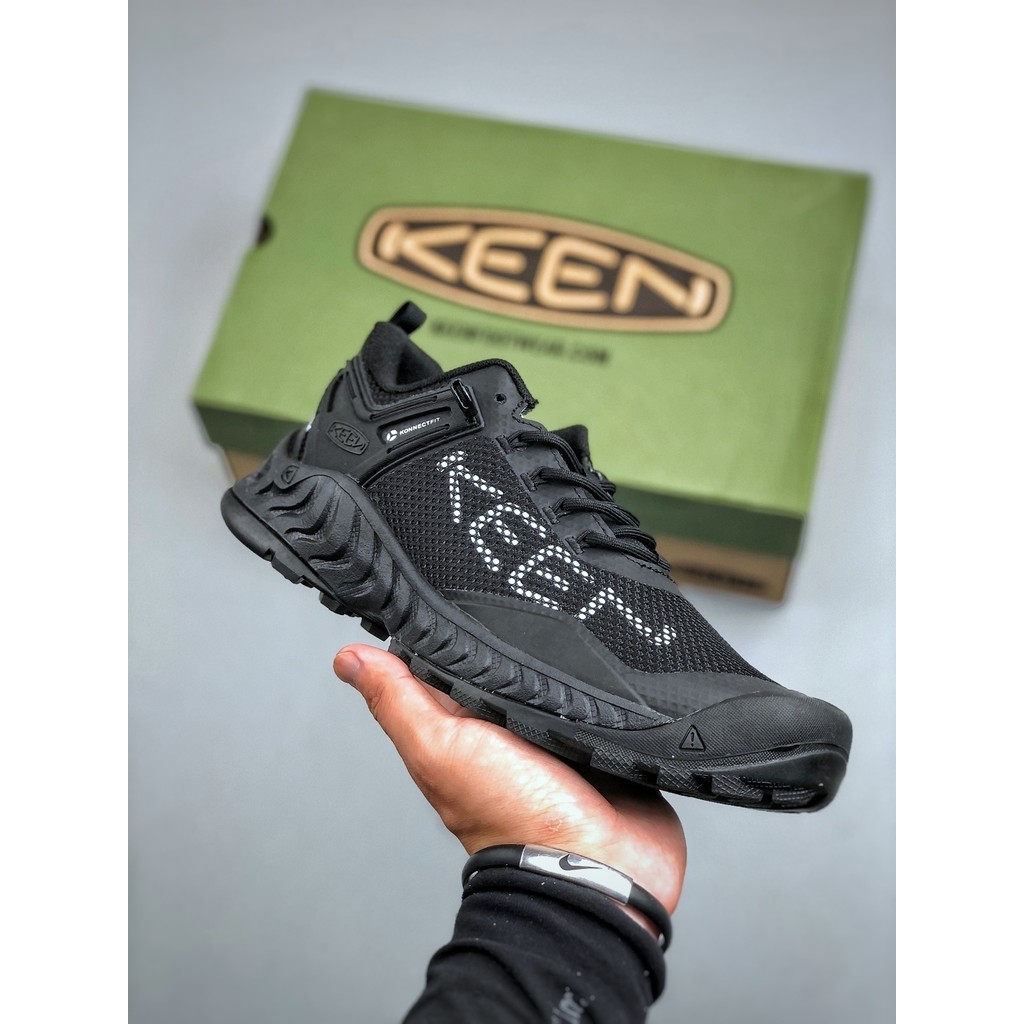 KEEN NXIS EVO WP กลางแจ้งกันน้ํา Breathable รองเท้าเดินป่าตาข่าย TPU Covered ทนต่อการสึกหรอ Anti-Sli