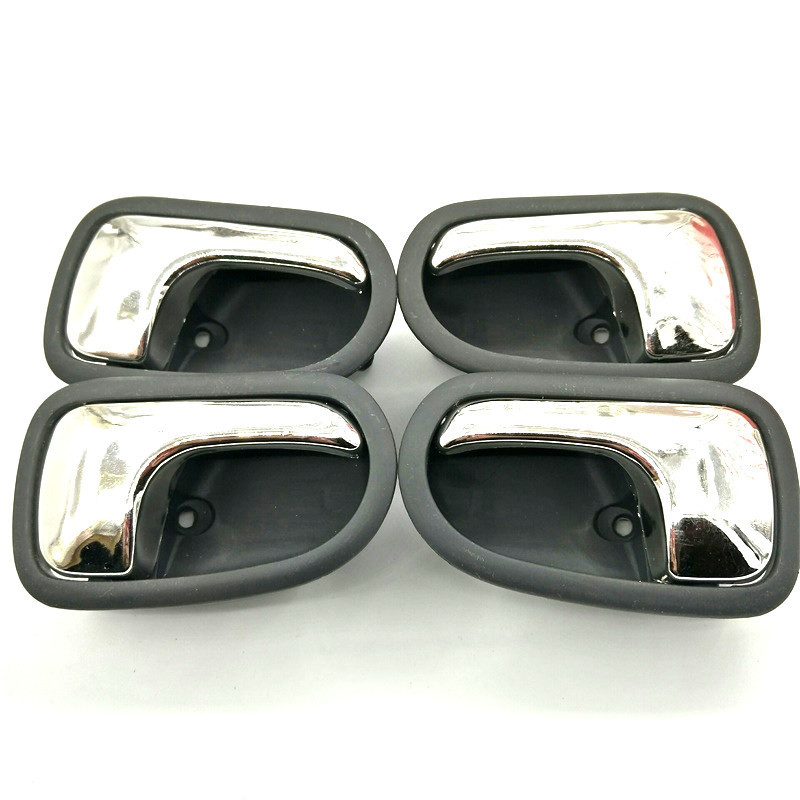 SKTOO อะไหล่รถยนต์สําหรับ Mazda 323 / Haima II / Familia / haifuxing มือจับประตูสีดําด้านในชุดจัดส่ง