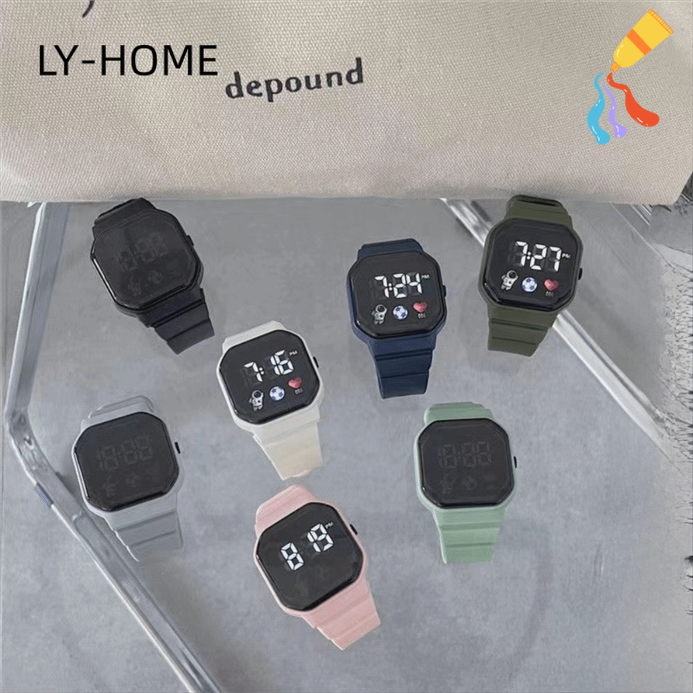 LIAOYING LED นาฬิกาดิจิตอล,แฟชั่นกันน้ําเด็กนาฬิกาสปอร์ต,ใหม่ล่าสุด Spaceman สายซิลิโคนนาฬิกาข้อมืออิเล็กทรอนิกส์ผู้ชายผู้หญิงนักเรียน