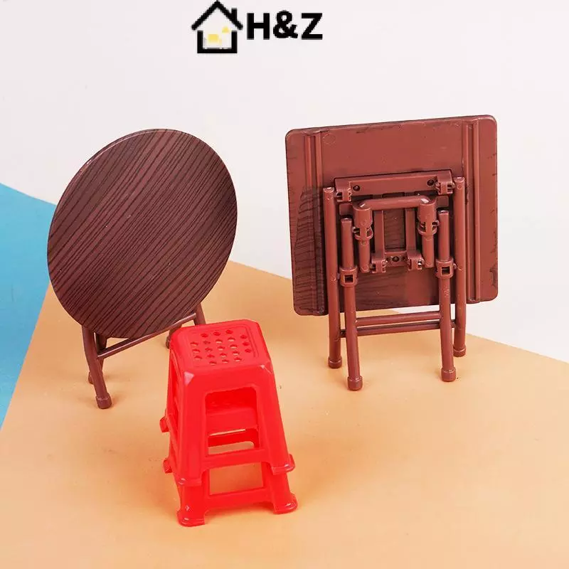 ชุดโต๊ะพับและสตูล 1:12 สำหรับบ้านตุ๊กตา thumbnail 8