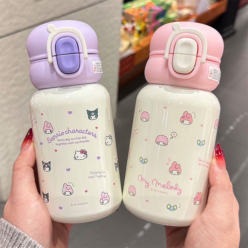 SANRIO ซานริโอ ขวดน้ําพร้อมหลอดน่ารัก คุโรมิ ถ้วยน้ําสแตนเลสฉนวนถ้วย 380มล ความจุขนาดใหญ่ถ้วยดื่มคู่