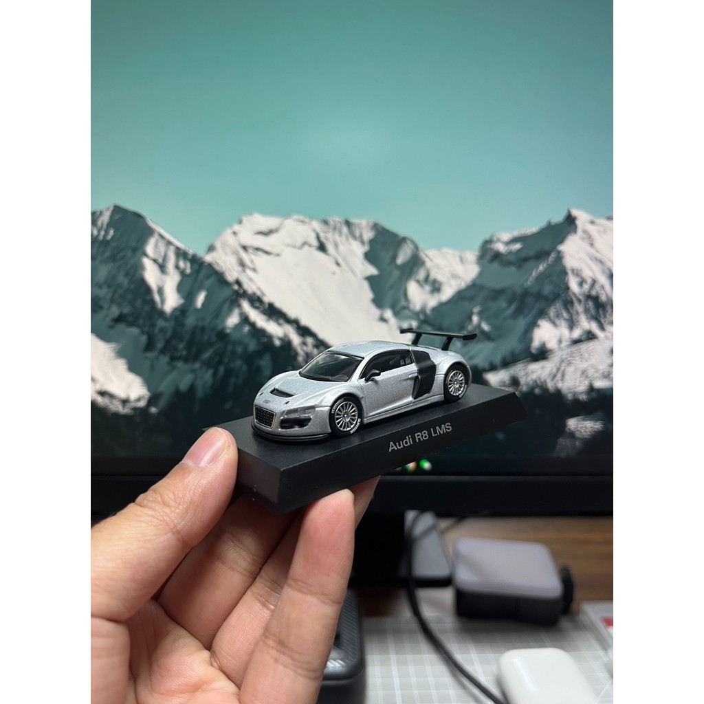 1/64 Jingshang kyosho Audi r8 lms Silver Audi R8 LMS Silver พร้อมการ์ดไม่มีกล่องลักษณะ Self-View ขาย