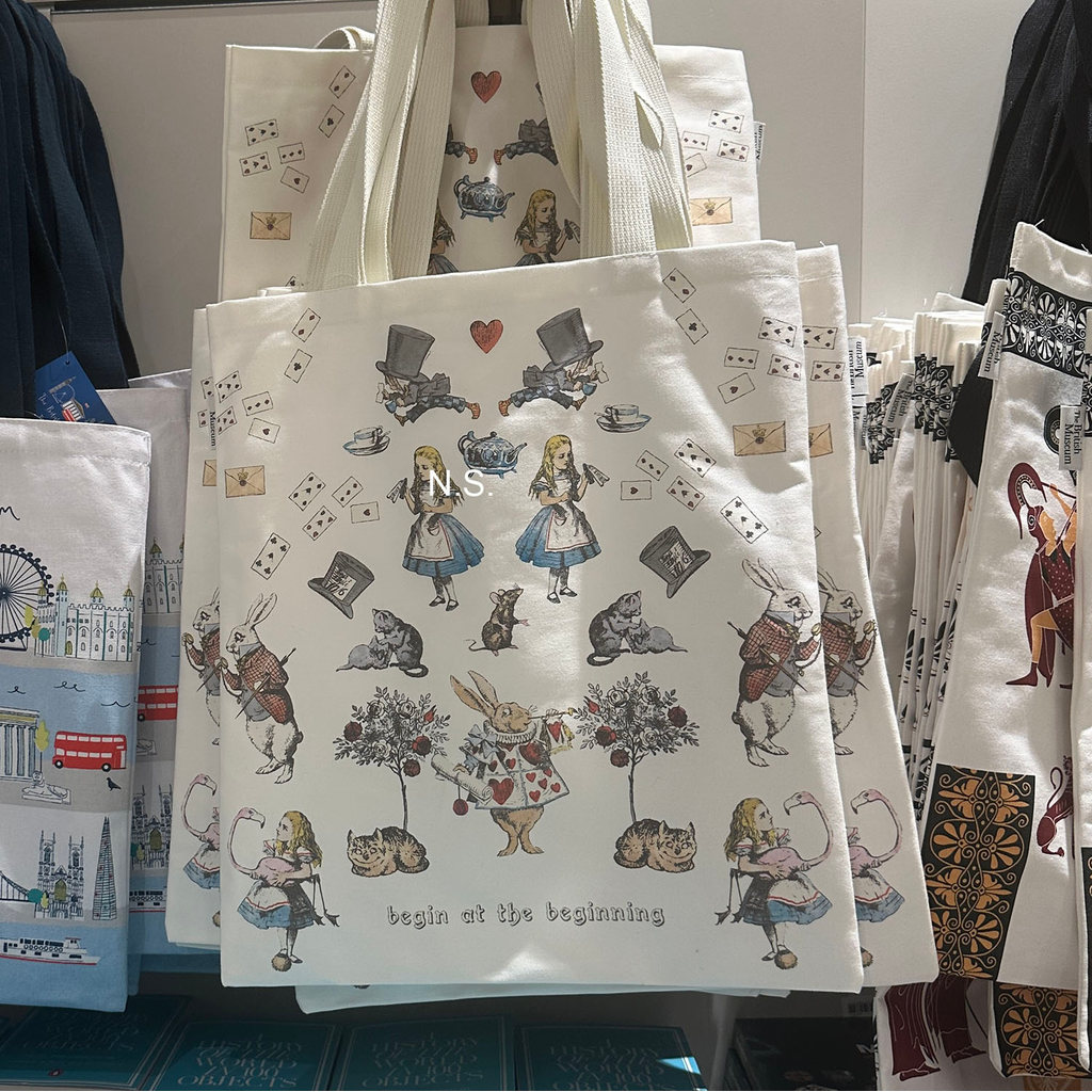 พร้อมส่ง ของแท้ THE BRITISH MUSEUM/BRITISH MUSEUM กระเป๋าผ้าใบสินค้า Alice