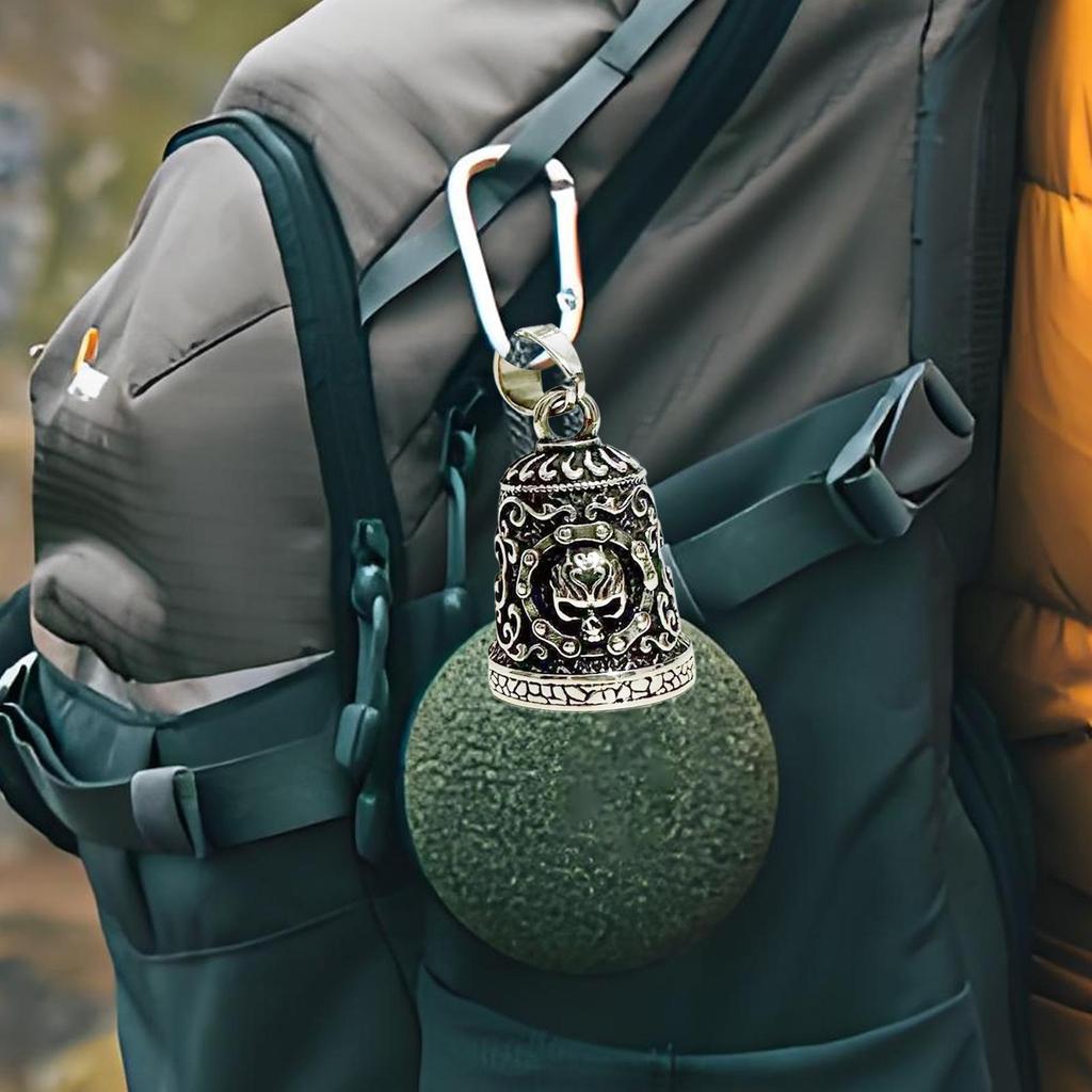 กระดิ่งขี่มอเตอร์ไซค์ Vintage Metal Skull Charm Weatherproof Biker เครื่องประดับพวงกุญแจ haiotath