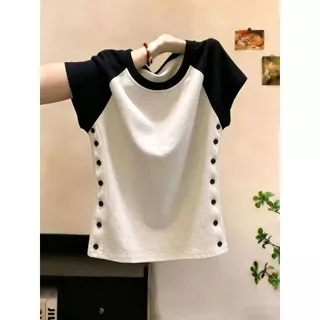 เย็บคมชัดสีแขนสั้นเสื้อยืดปุ่มออกแบบด้านบนสําหรับผู้หญิง