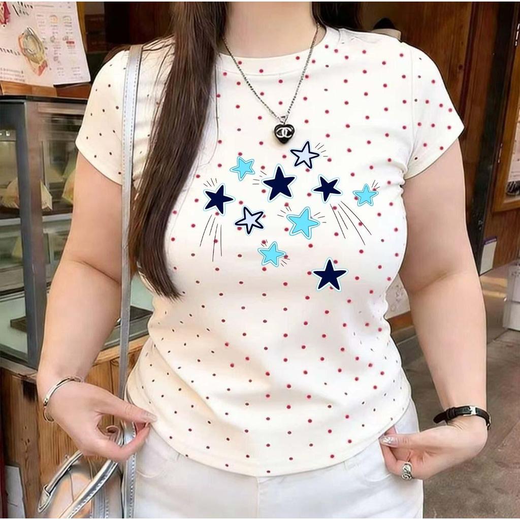 M~4XLขอบเสื้อผู้หญิงตอนหน้าอก U เสื้อสาวอวบพรางหุ่น รุ่นล่าสุดเสื้อยืดผู้หญิง มีหลายสีให้เลือก มีหลายไซซ์ให้เลือกเสื้อยื
