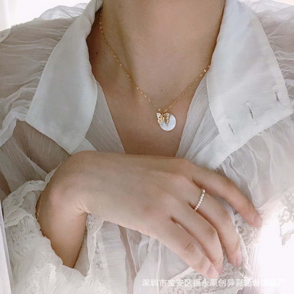 Classy สร้อยคอทองคําสีสันสดใสหญิงเชลล์โพลาไรซ์โซ่กระดูกไหปลาร้าธรรมชาติผีเสื้อห่ออ่อนโยน S8V7
