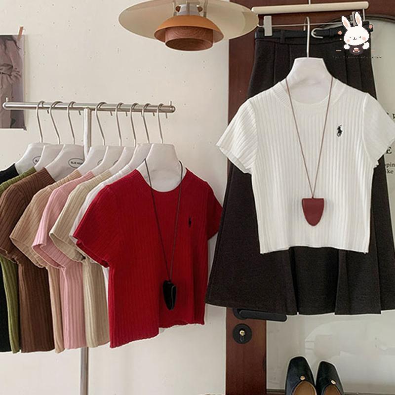 [Teh] เสื้อยืดแขนสั้นปักลายผู้หญิง Pony คอกลมลําลองท็อปส์ฤดูร้อนสุดชิค [VN]