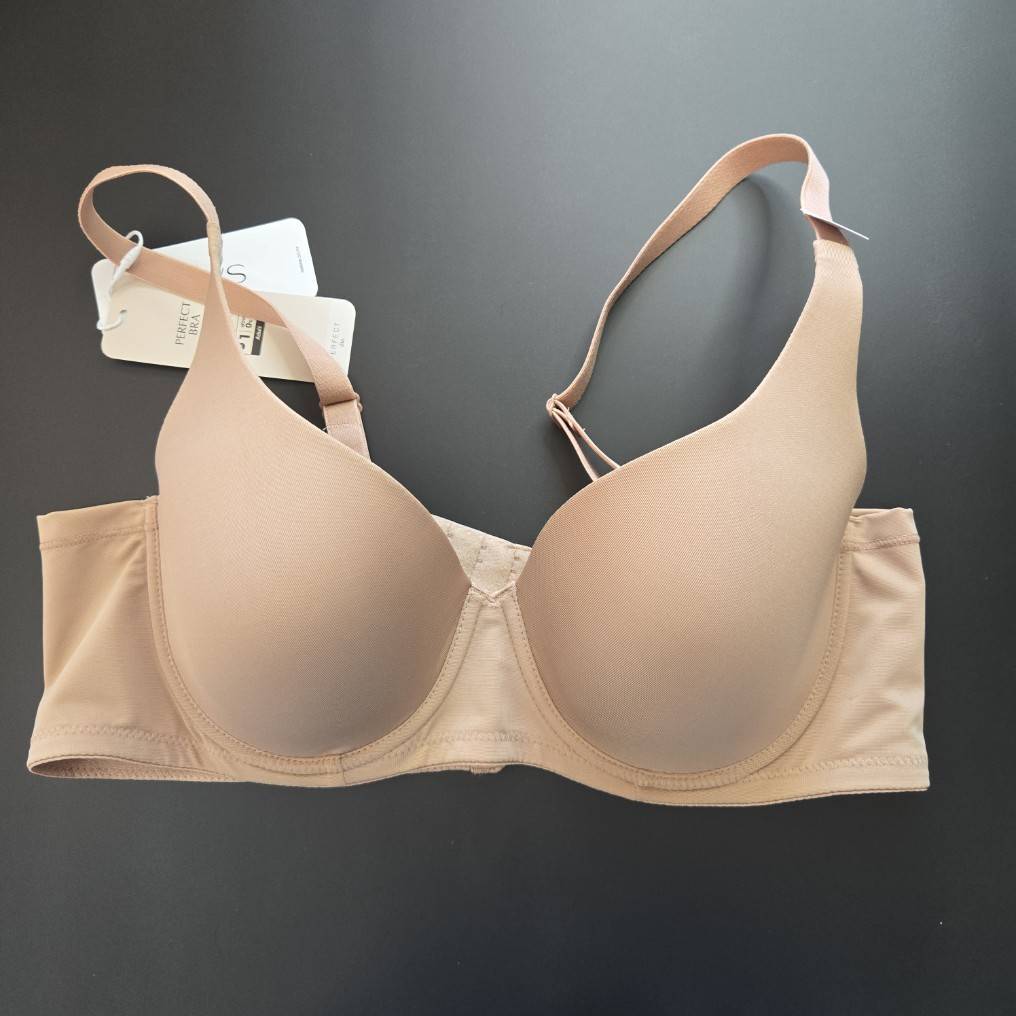 SABINA ซาบีน่า เสื้อชั้นใน มีโครง รุ่น Perfect Bra รหัส SBXD94111