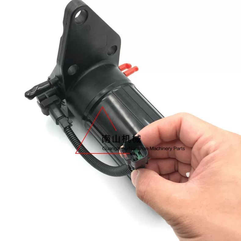 ปั๊มน้ำมันไฟฟ้าและตัวแยกน้ำมัน CAT สำหรับ E313D2/320/323D2 เครื่องยนต์ Perkins อะไหล่แท้