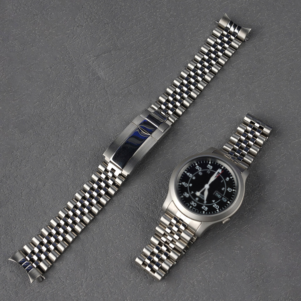 สําหรับ 18mm Seiko 5 สาย SNK809 SNK807 SNK805 SNK803 Silver Jubilee นาฬิกาปลายโค้งสร้อยข้อมือสกรูแข็ง