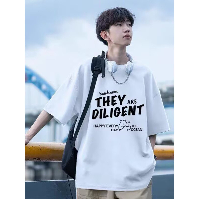 ปลาค็อด 2026ผ้าฝ้ายแท้หนักฤดูร้อนสไตล์ใหม่ผู้ชายแขนสั้นเสื้อยืดผู้ชายสไตล์ฮ่องกงอินหลวมครึ่งแขนอินเท