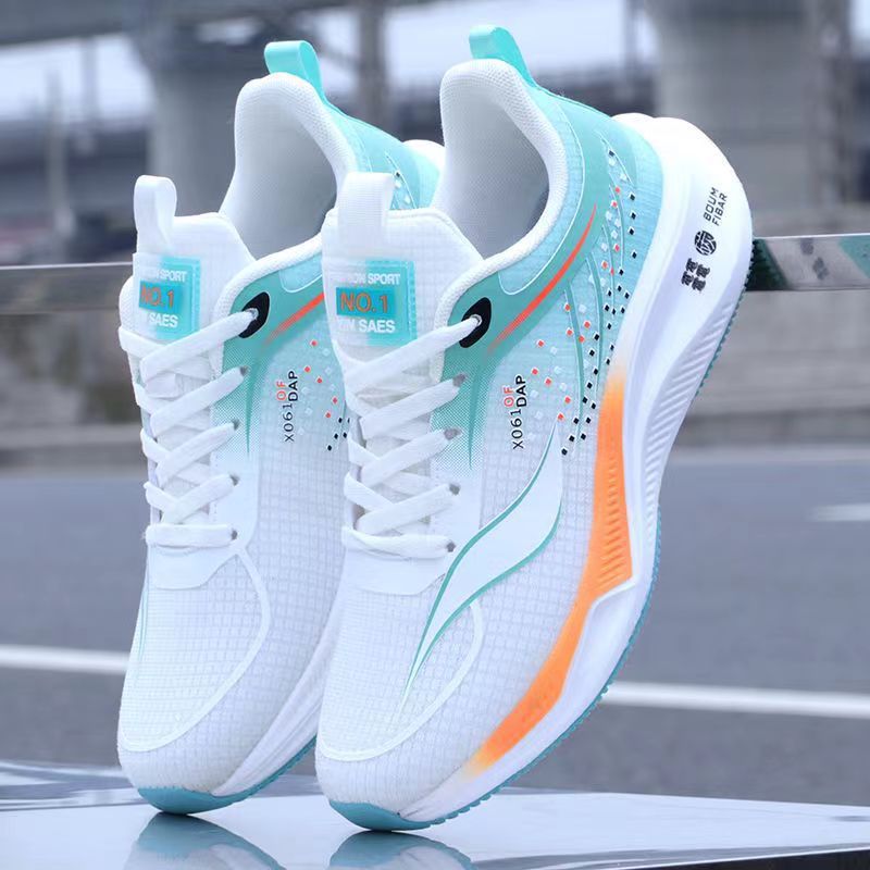 2026 สไตล์ล่าสุดแฟชั่น Simple Ultra-Lightweight Low-Top Lace-Up รองเท้าวิ่ง Ultra-Light ตาข่ายระบายอากาศรองเท้ากีฬาลําลอง