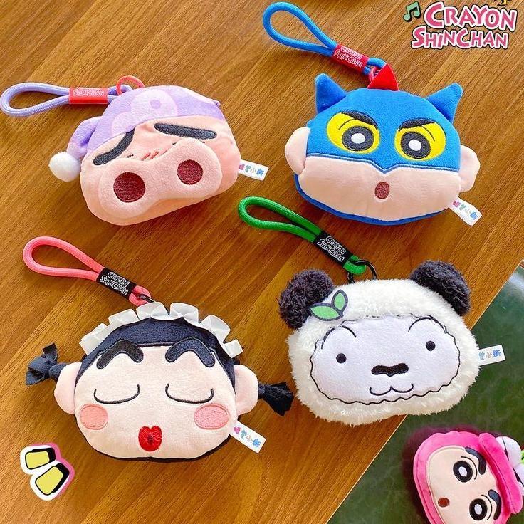 Crayon Shin-Chan Q กระเป๋าใส่เหรียญตุ๊กตาหัวใหญ่น่ารัก Mini Creative Storage Bag คู่ All-Match จี้ห้อยกระเป๋า