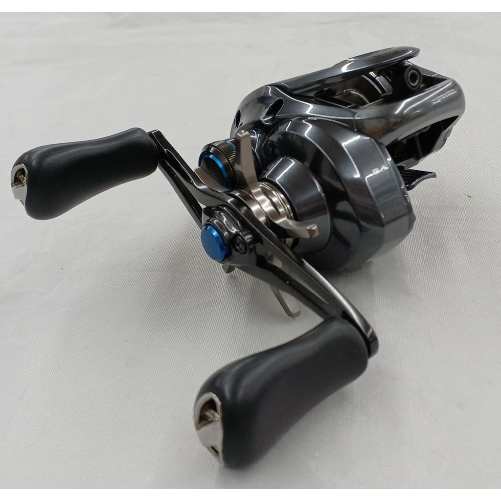 รอกเบทคาสติ้ง SHIMANO 22 SLX DC XT 70XG