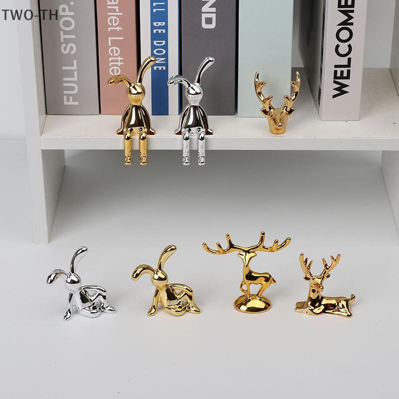 TWO-TH กวางกวางรูปปั้น Nordic คริสต์มาส Reindeer Art Figurine Vintage Golden หัตถกรรมบ้านเครื่องประดับตารางตกแต่งของขวัญใหม่