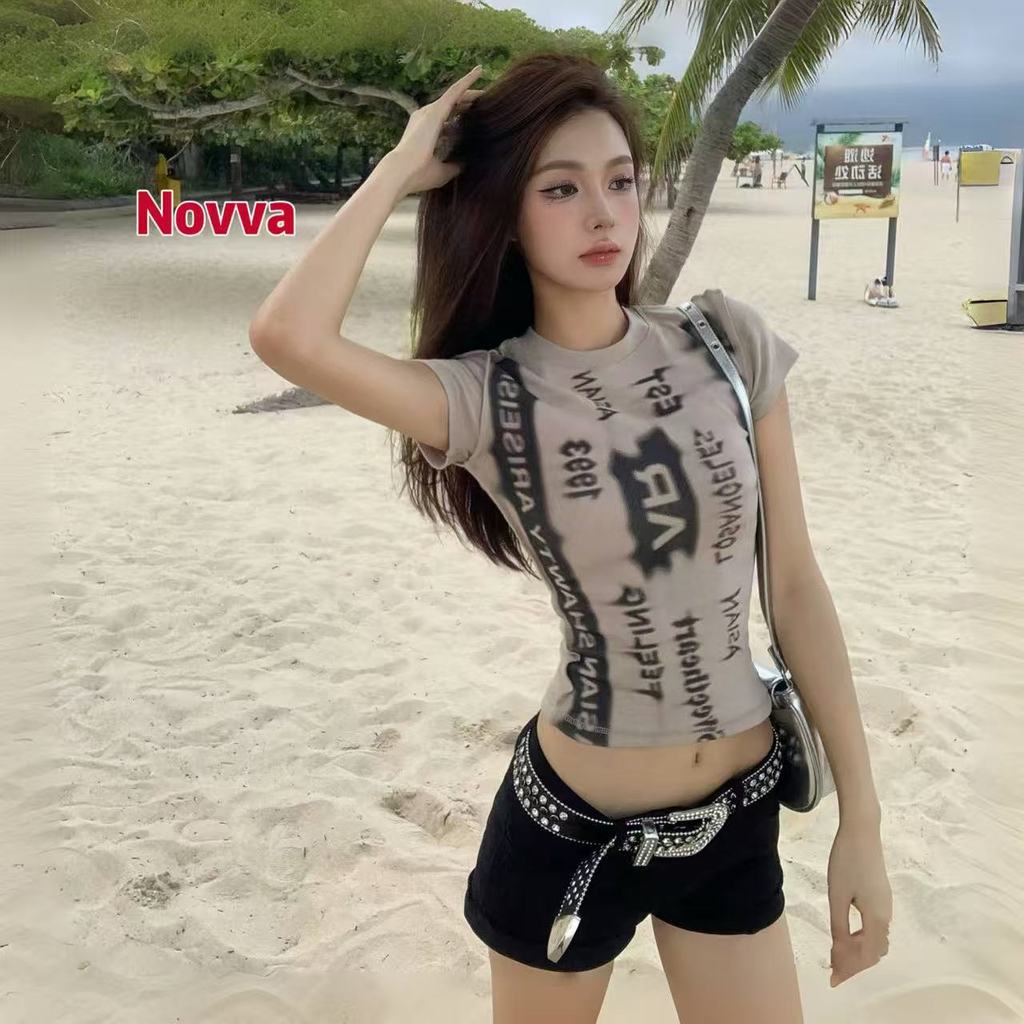 Novva เสื้อยืดผู้หญิง เสื้อยืดผู้หญิง พร้อมส่ง เสื้อแขนสั้น พิมพ์ลายวินเทจ ทรงสลิมฟิต สไตล์อเมริกัน