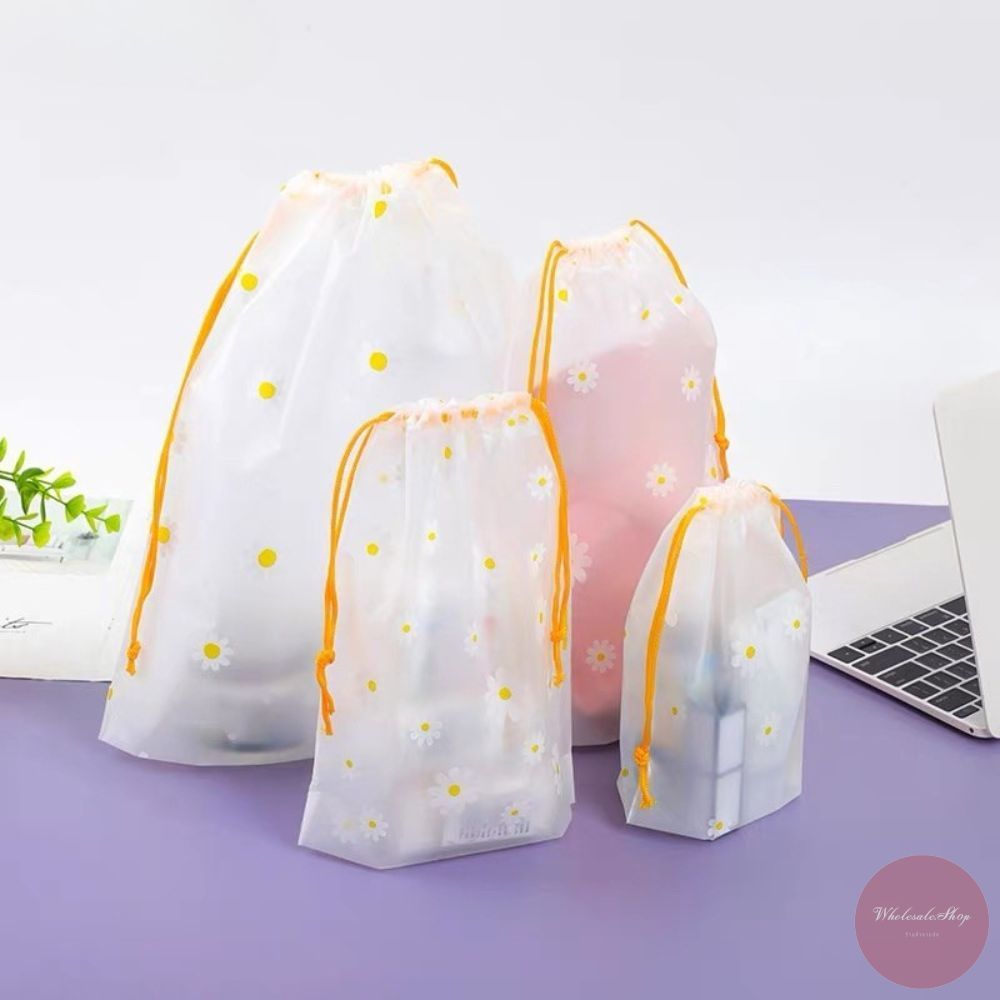 ถุงหูรูดพลาสติก มีสายหูหิ้ว ใส่รองเท้า ใส่ของอเนกประสงค์ หลากหลายไซส์ ลายเชอร์รี่ / เดซี่ / กระต่ายเห็ด เลือกลายได้