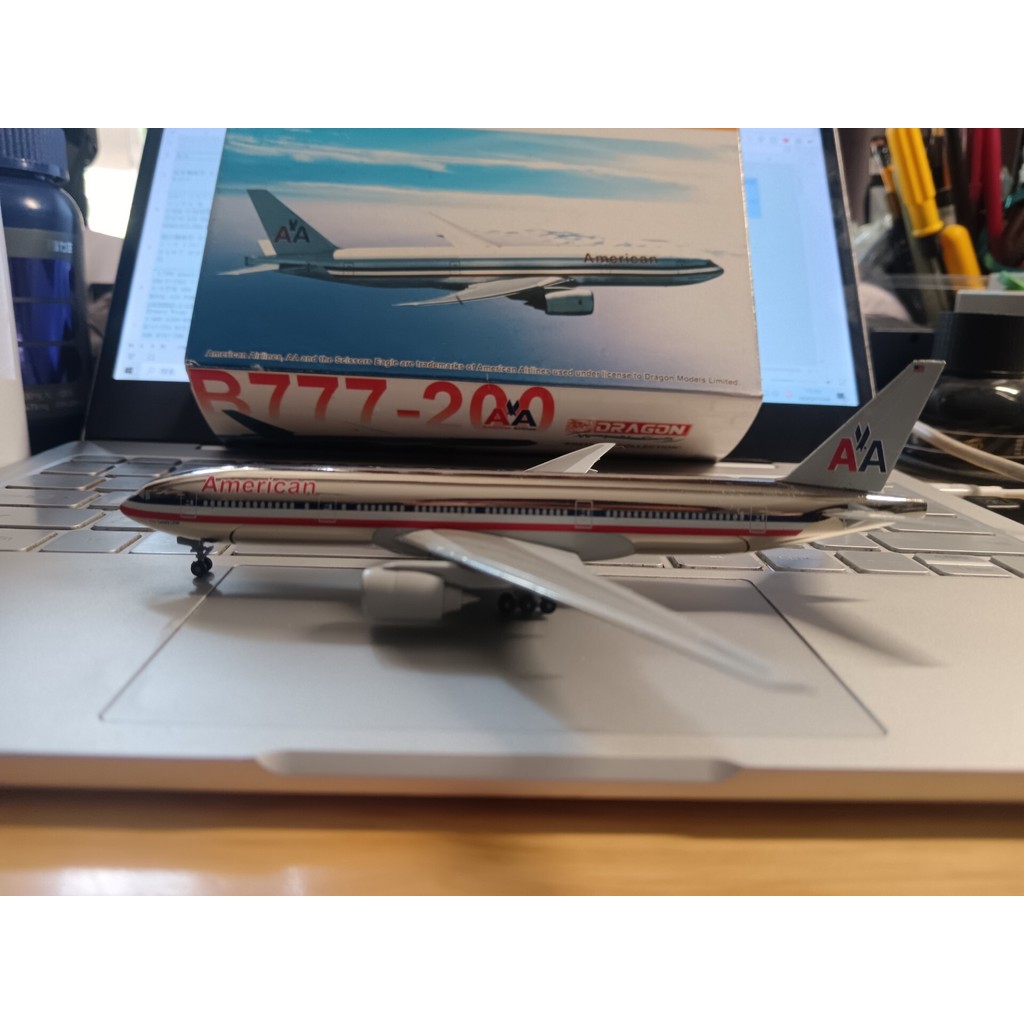 DW400 อเมริกัน สายการบิน 777-200 ท่อเหล็กนี้เป็นท่อเหล็ก 27 ปี ไป สุด ๆ คลาสสิค สินค้าเก่าใช้ไฟฟ้าเก