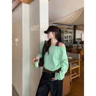 B&R พร้อมส่ง เสื้อสองชิ้นสไตล์เกาหลีแบบสีตัดกัน เสื้อยืดแขนยาวเปิดไหล่ ทรงหลวม ผ้านุ่ม ยืดหยุ่น