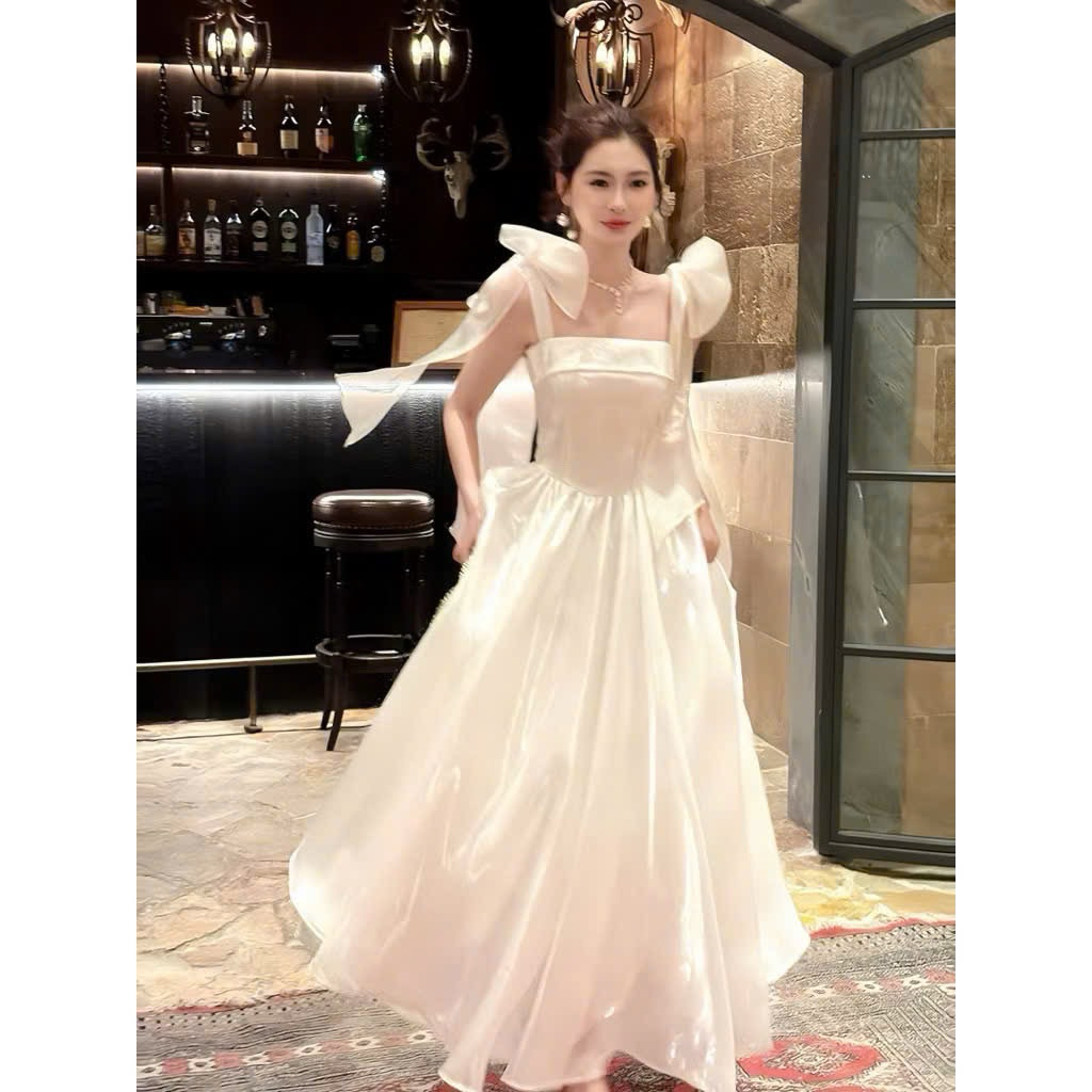 น่ารักหรูหราชุดผ้าไหม ออร์แกนซ่า สีแดงและสีขาวพร้อมโบว์ไหล่ที่ถอดออกได้สําหรับปาร์ตี้, งานแต่งงาน, ออกนอกบ้าน, ปาร์ตี้ระดับไฮเอนด์แฟชั่นผู้หญิง