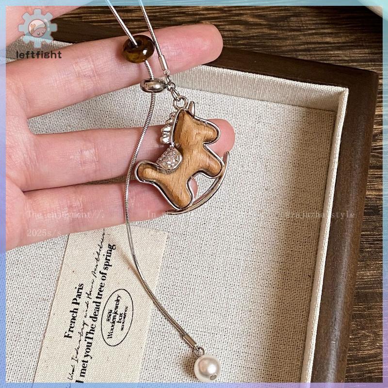 ซ้าย ราศีม้าไม้ม้าม้าม้าจี้โซ่เสื้อกันหนาวยาวออกแบบเฉพาะประณีตแฟชั่นและอเนกประสงค์สร้อยคอผู้หญิง GHT