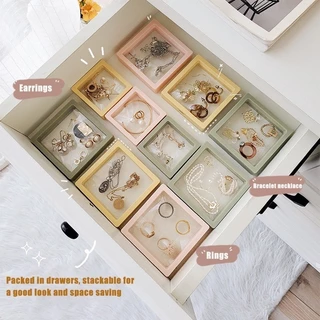 [ราคาส่ง] กล่องเก็บเครื่องประดับ 3D กรอบลอย PE กล่องใส่แหวน สร้อยคอ กล่องโชว์พระ ฟิล์มใสกันออกซิเดชั่น มี 3 ขนาด พร้อมฐา