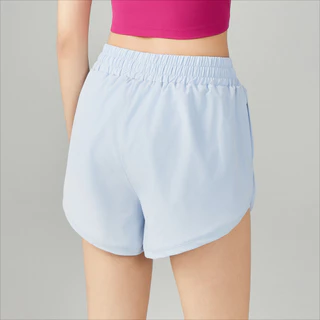 AirActive Breeze Shorts กางเกงขาสั้นออกกำลังกายผู้หญิงสำหรับฤดูร้อน ดีไซน์สองชั้น แห้งไว ระบายอากาศ กันโป๊ มีกระเป๋าด้านใน กางเกงออกกำลังกายและวิ่ง