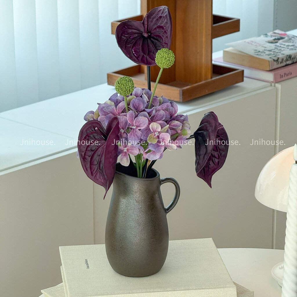 [พร้อมส่ง] Jnihouse : ช่อดอกไม้ประดิษฐ์ Midnight Bloom(Artificial Flower Bouquet) - MID007
