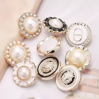 แจ็คเก็ตสุภาพสตรีปุ่มตกแต่งเท้าสูงรอบพลาสติกเลียนแบบมุกปุ่มเนื้อไฟฟ้าขนาดเล็กกลิ่นหอมปุ่ม ทําเอง เสื้อผ้าการเปลี่ยนแปลงมือ-เข้าสู่ระบบอุป