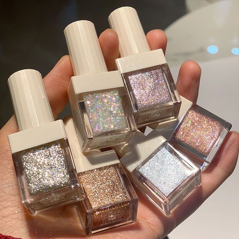 อายแชโดว์ชนิดน้ำที่น่ารัก แวววาวสุด ๆ พร้อมชิมเมอร์ละเอียดและชิมเมอร์กระจาย สีติดทนนาน/อเนกประสงค์/