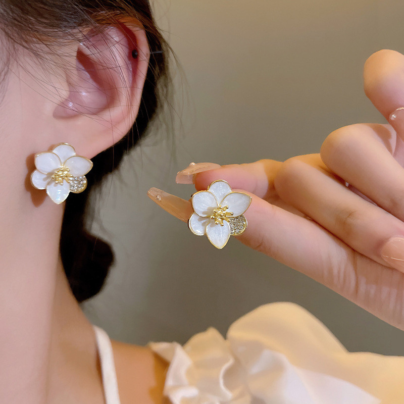 ต่างหูสไตล์มอriet มินิมอล เงินสเตอร์ลิง 925 สีขาวลายดอกไม้ แฟชั่นสำหรับผู้หญิง
