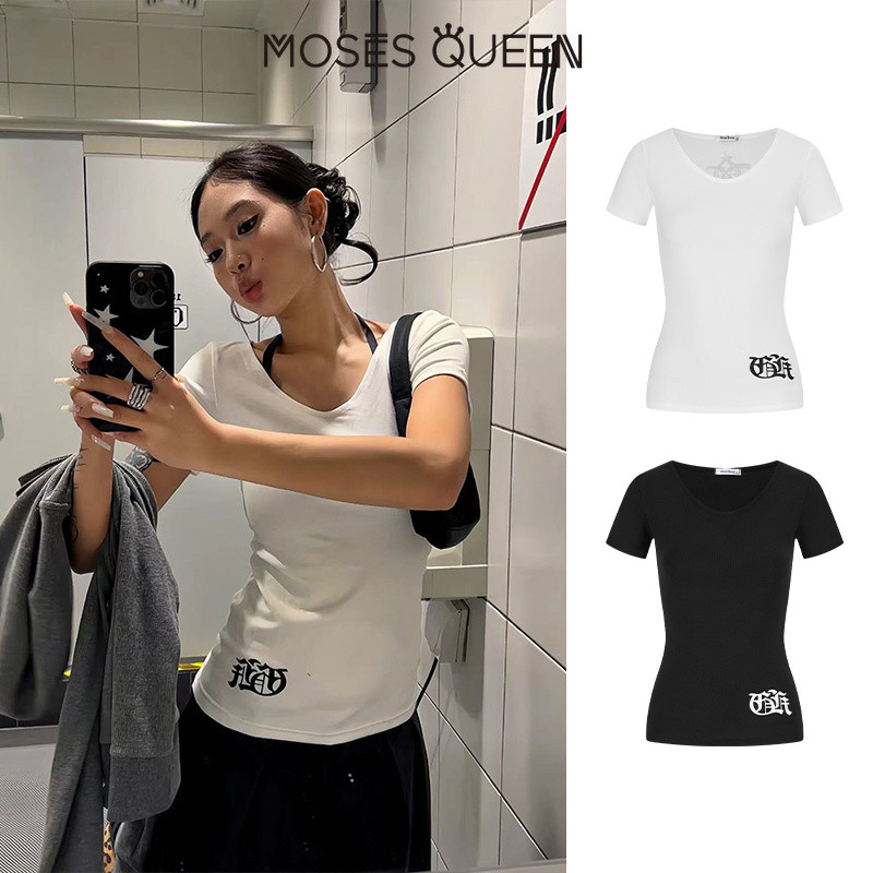 < MOSESQUEEN > เสื้อผ้าสั้นแขนสั้น แบบพิมพ์ลายด้านหลัง ใส่สบายและทันสมัย เหมาะสำหรับสวมใส่ชั้นล่างในฤดูร้อน - ตัวบนที่ดูเป็นหญิงสาว #63685