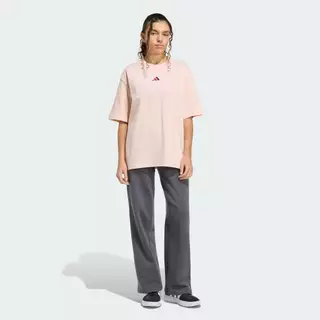 adidas ไลฟ์สไตล์ เสื้อยืดพิมพ์ลาย MINI EMBROIDERY OVERSIZED ผู้หญิง สีชมพู KG5449