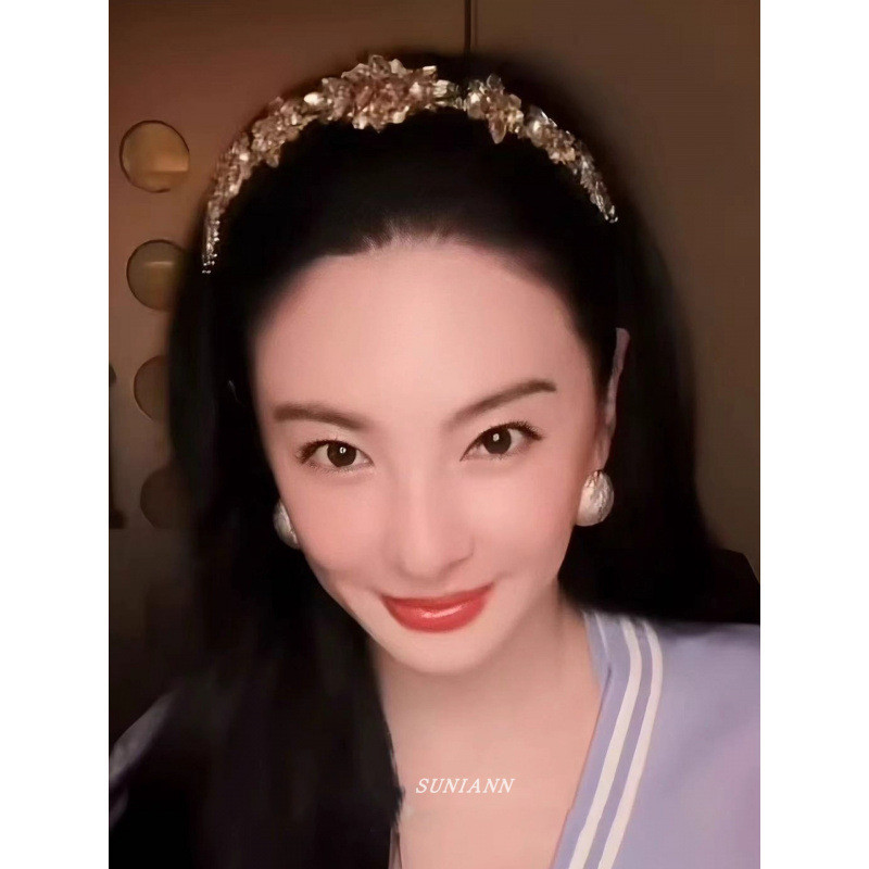 พร้อมส่ง! ที่คาดผมดอกไม้สไตล์ฝรั่งเศสระดับไฮเอนด์ เอกลักษณ์เฉพาะตัวจาก Zhang Yuqi WJG