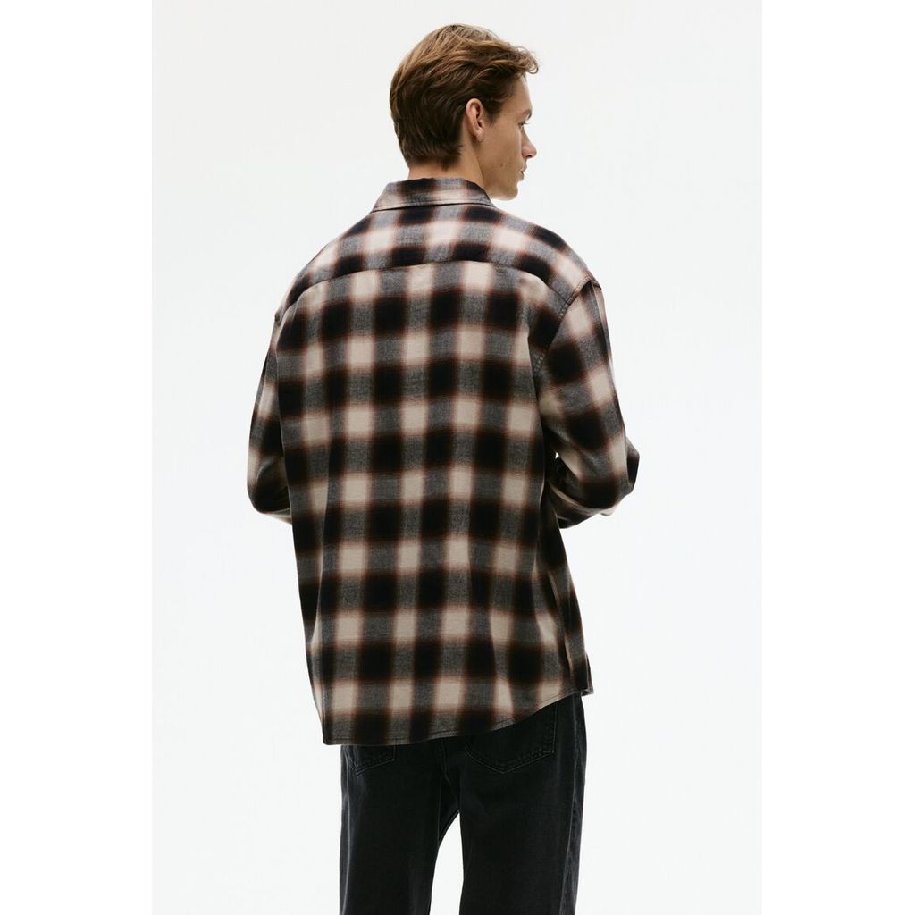 H&M(เอชแอนด์เอ็ม) เสื้อเชิ้ตผ้าฟลานเนลทรงหลวม Men Loose Fit Flannel shirt 1289476_2
